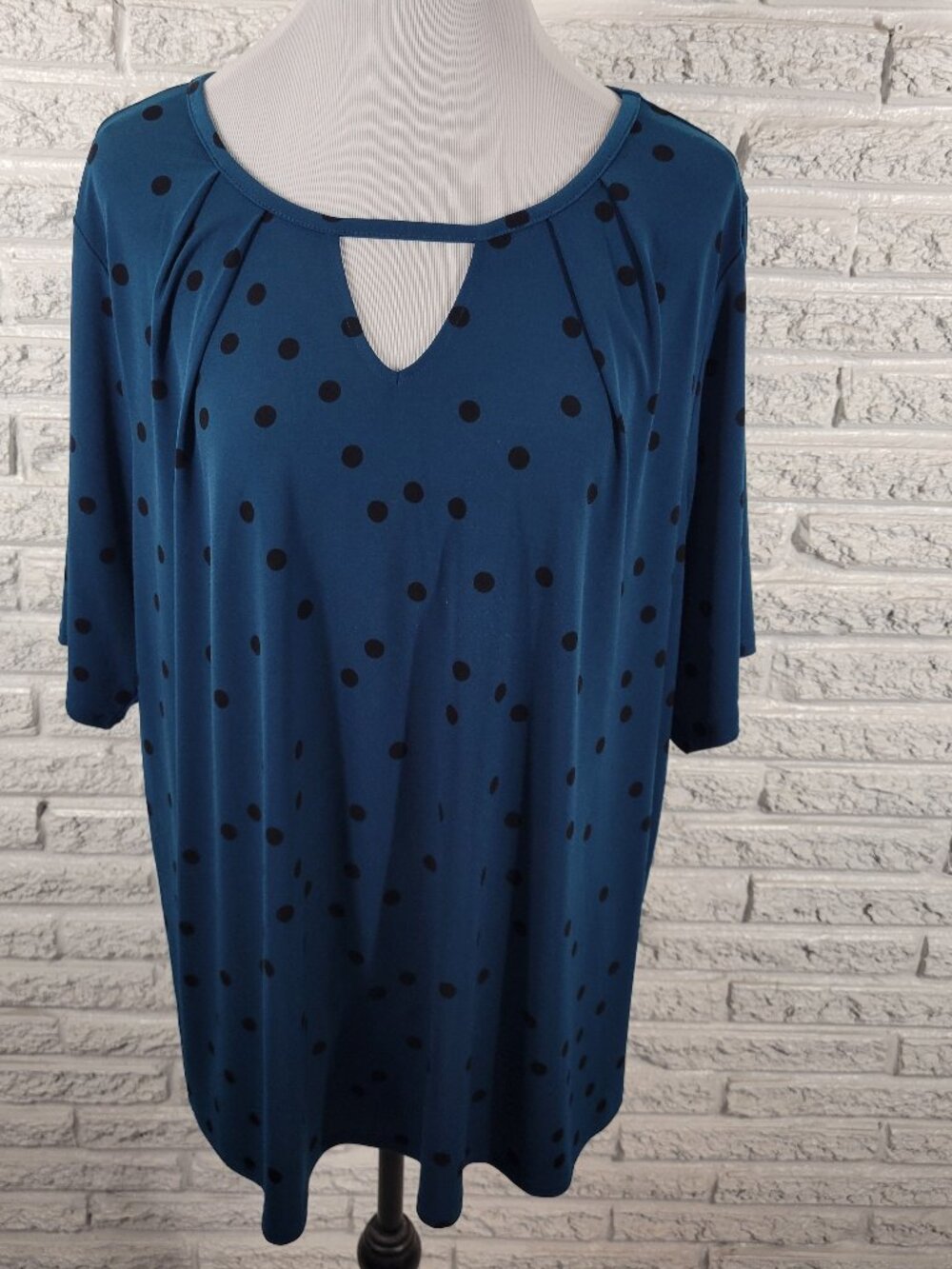Worthington Women 1X Tunic Blouse Blue Black Polka Dot Keyhole Pleated GEO143E